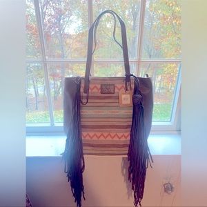 Ariat tote purse with fringe
